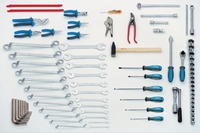 Set scule 82 piese cu cutie metalica 912/5 - 930